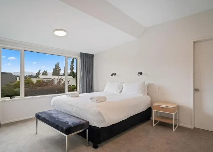 Holiday home Lakeside Premier *