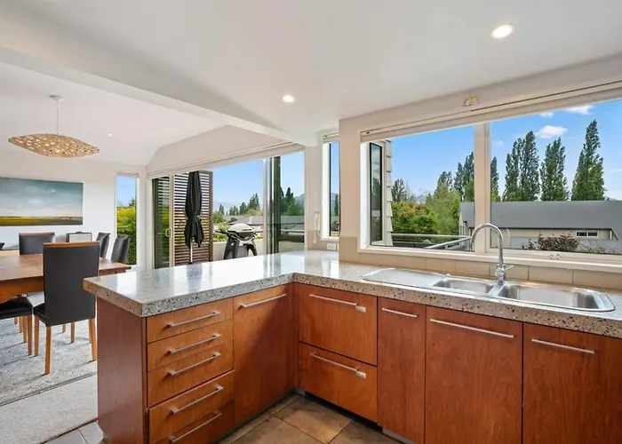 Holiday home Lakeside Premier Wanaka